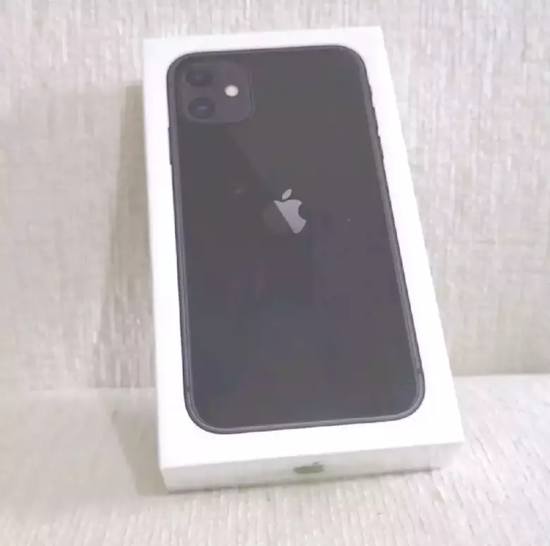 Новый Apple iPhone 11 64GB Perfectum