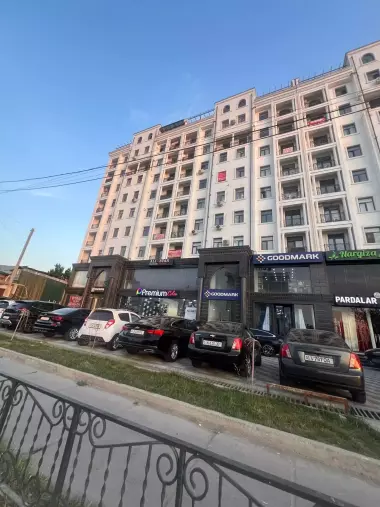 Sag’bon,Nurafshon yolni yuzida kvartira sotiladi