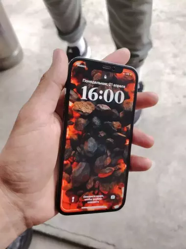 iphone 12pro max.аиби ио хама нарсаси ичлиди.каропкаси иоо