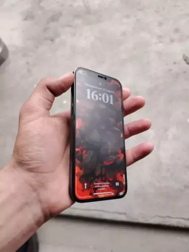 iphone 12pro max.аиби ио хама нарсаси ичлиди.каропкаси иоо