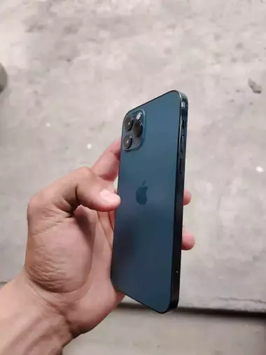iphone 12pro max.аиби ио хама нарсаси ичлиди.каропкаси иоо