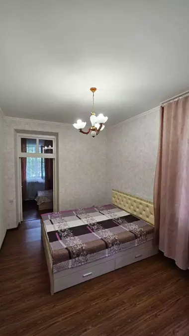 Продам 2 комн квартиру. ул.Новомосковская, Аккурган
