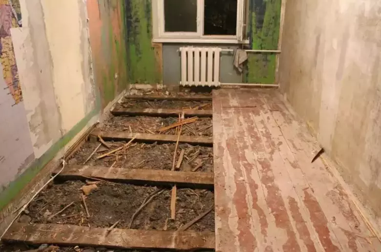 демонтаж квартир стяжки полов кафеля