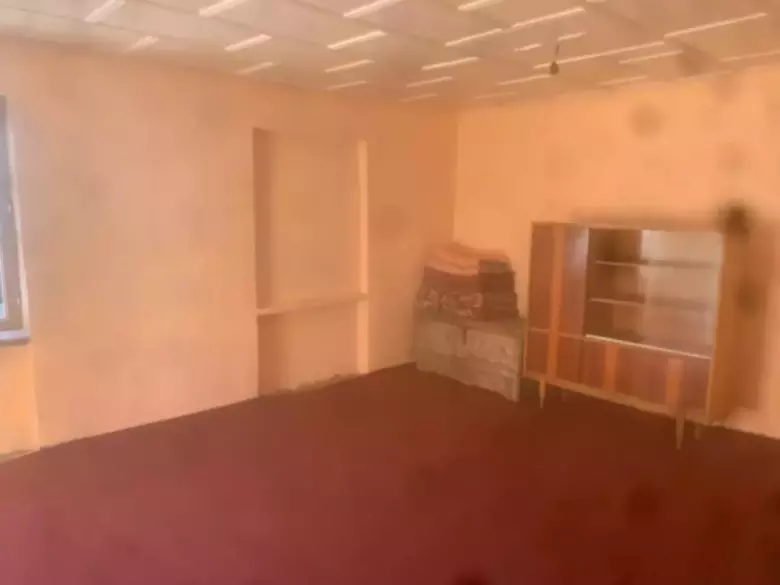 Ховли уй сотилади