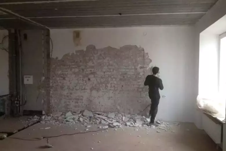 демонтаж квартир стяжки полов кафеля