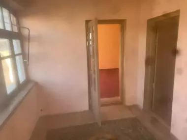 Ховли уй сотилади