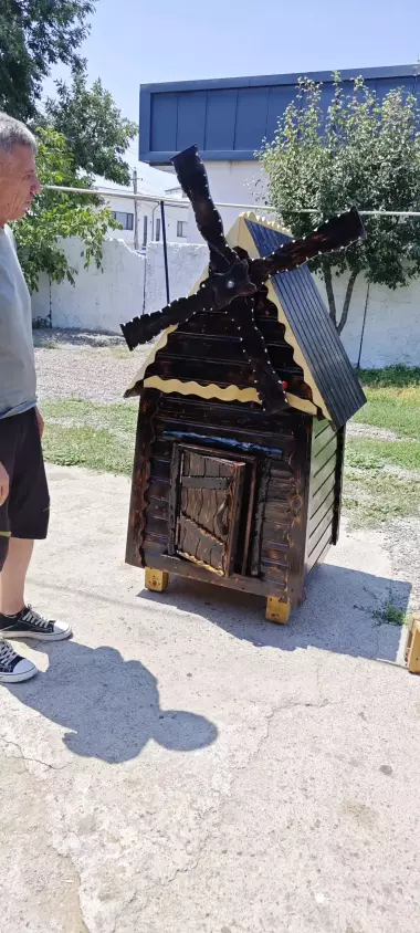 Мельница будка , скворечник