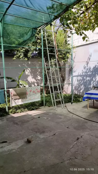 Продаётся дом с участком