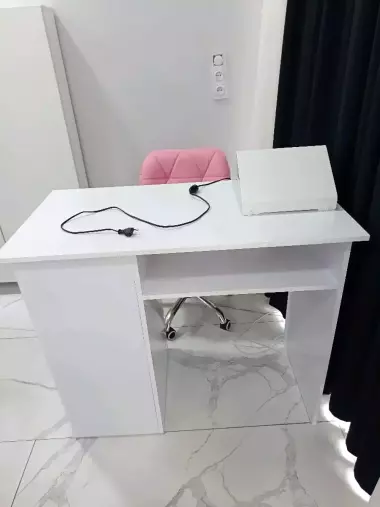 Стол для маникюра