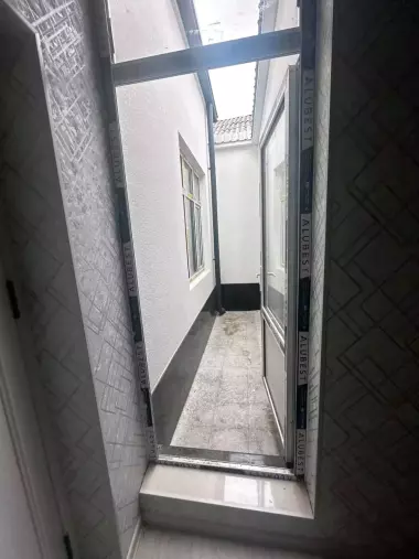 Срочно продам! мирзо Улугбек 3 комнаты 1 соток дом ул. мойлисой