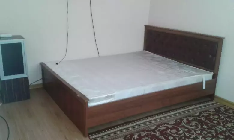 Сдаю квартиру 1/1/4 метро Космонавтов