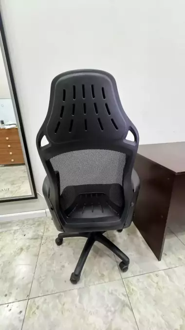 Офисное кресло — удобно, стильно и надёжно!