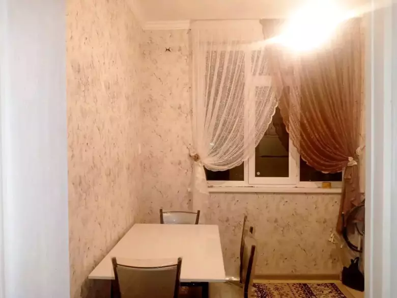 1 xonali evro remontli kvartira sotiladi