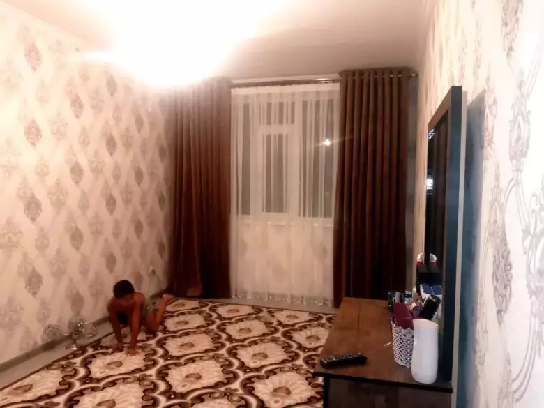 1 xonali evro remontli kvartira sotiladi