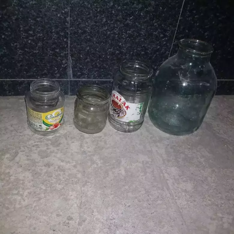 банки,баклашки другая тара