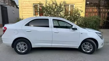 Продаётся машина Cobalt.
