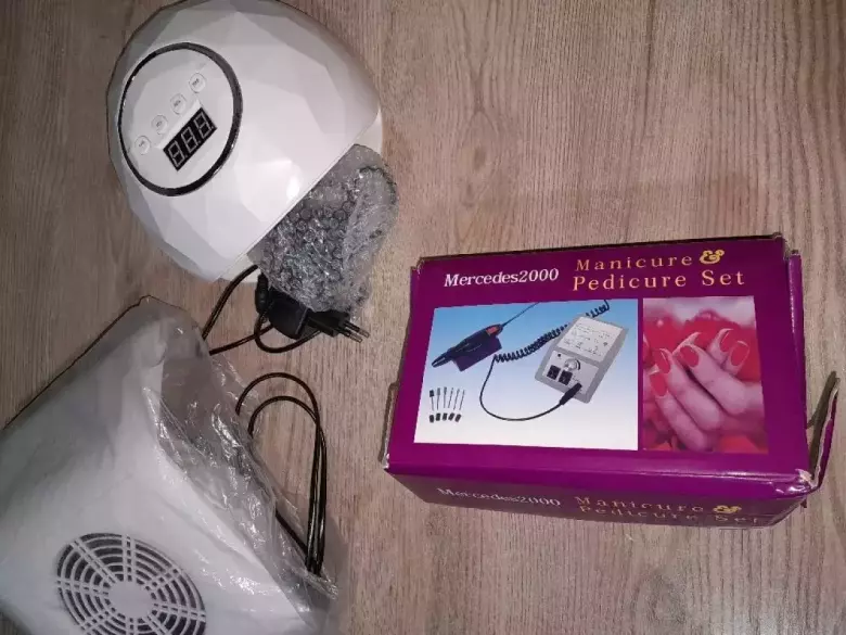 Продам все для маникюра