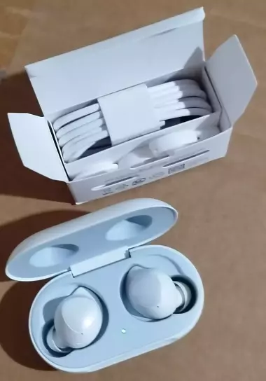 Samsung Galaxy Buds Plus в идеальном состоянии (возможна доставка) - 596 000 сум