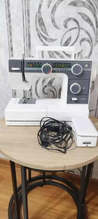 Швейная машина janome новая модель 392,производство Япония Токио.(не Китай)