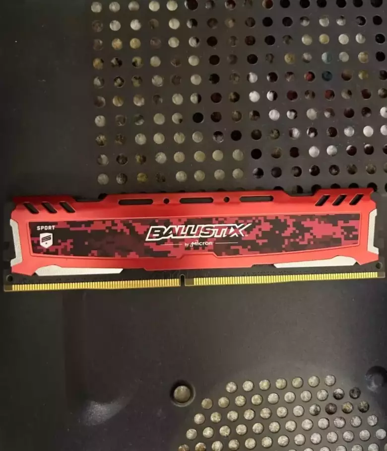 Оперативная память DDR4 (4+8)