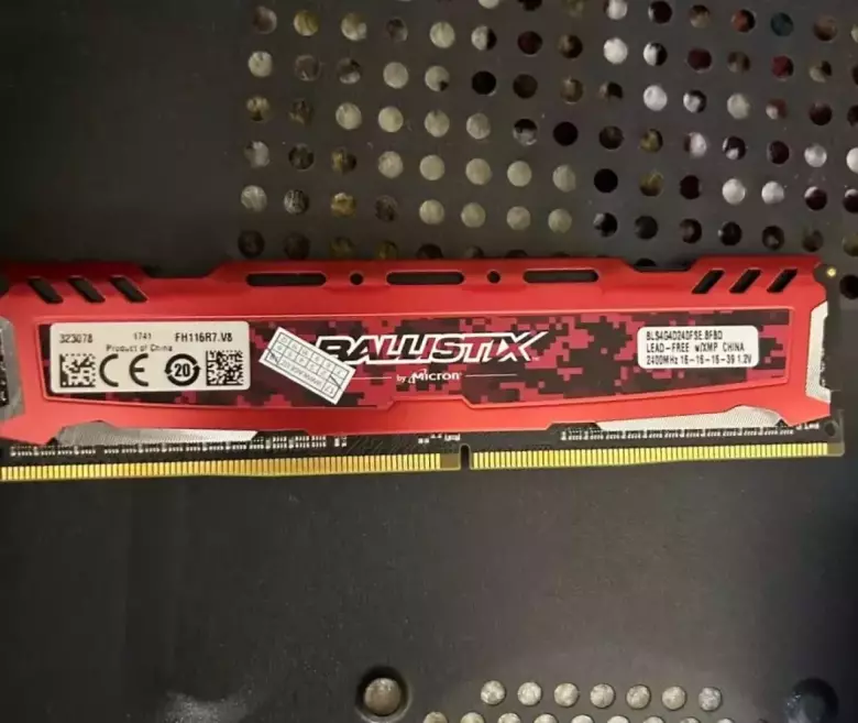 Оперативная память DDR4 (4+8)