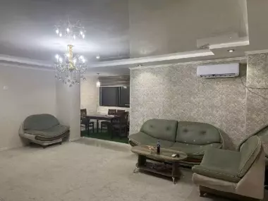 маленьким семьям и студенткам