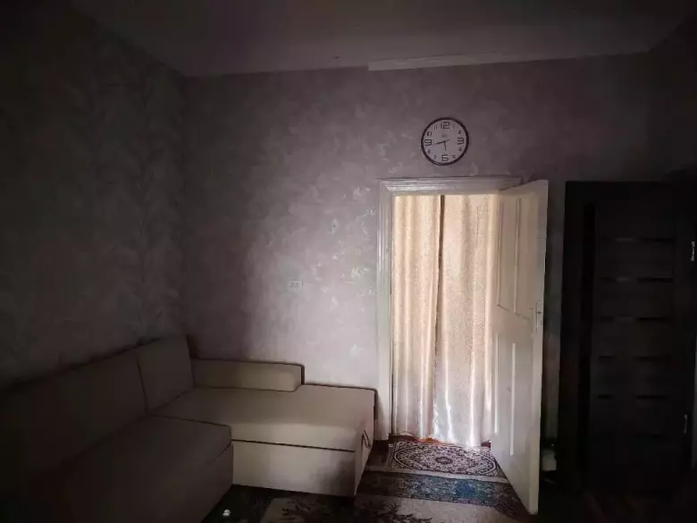 Квартира 2 комнатная в центре Чирчика