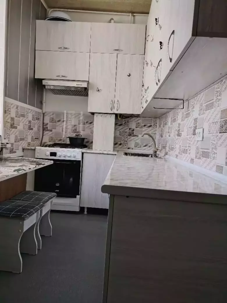 Квартира 2 комнатная в центре Чирчика