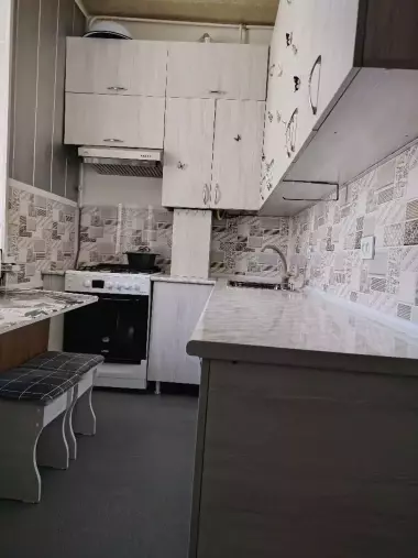 Квартира 2 комнатная в центре Чирчика