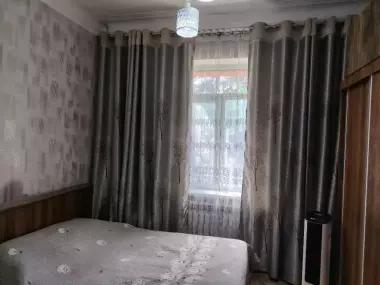Квартира 2 комнатная в центре Чирчика