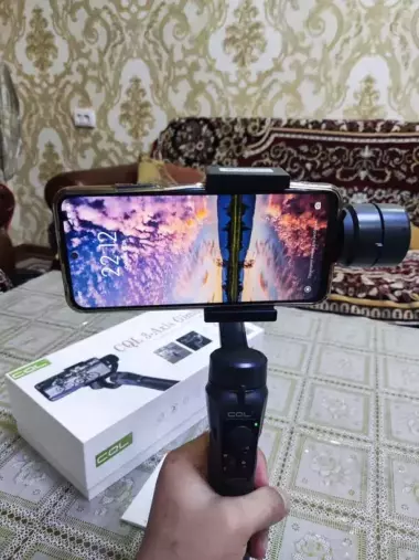 Продается стабилизатор для телефона / Gimbal