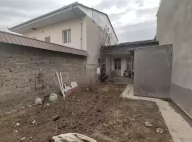 Чилонзор тум., 20-квартал, Заргарлик, Шарк тонги махалласида уй сотилади.