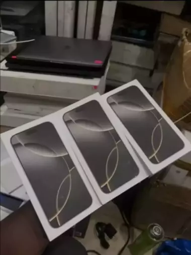 Apple iPhone 16 Pro Max 1 ТБ без коробки