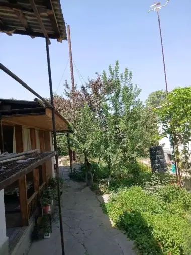 4 sotiq joy sotiladi hamma sharoitlar bor maktab dokon bogchalar yaqn kelishilad