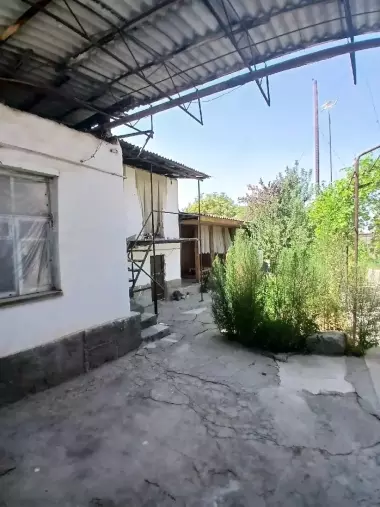 4 sotiq joy sotiladi hamma sharoitlar bor maktab dokon bogchalar yaqn kelishilad