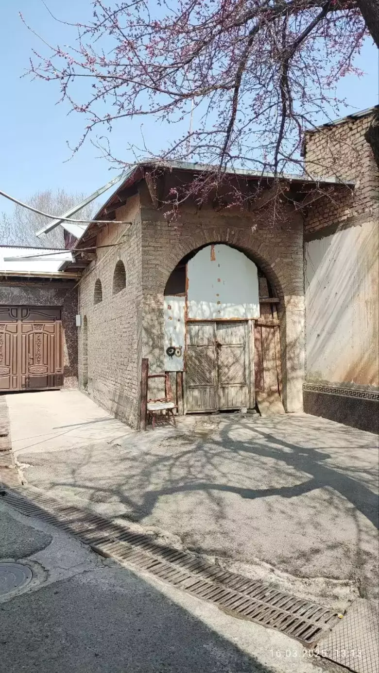 дом под гостиницу