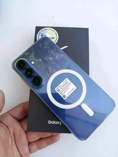 Samsung galaxy s25 12/128GB