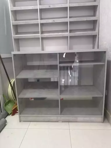 стелаж и ветрина для магазина