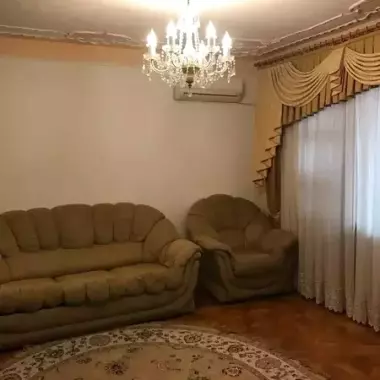 Сдается квартира возле метро Чиланзар