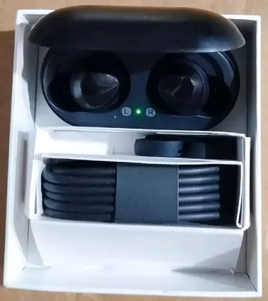 Samsung Galaxy Buds (возможна доставка)