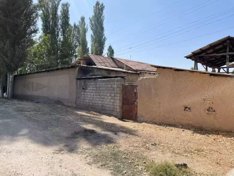 Продаётся участок 5 соток в отличном месте — рядом с городом Янгибазар.
