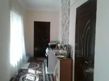 uchastka sotiladi srochna kelishamz brodarlar