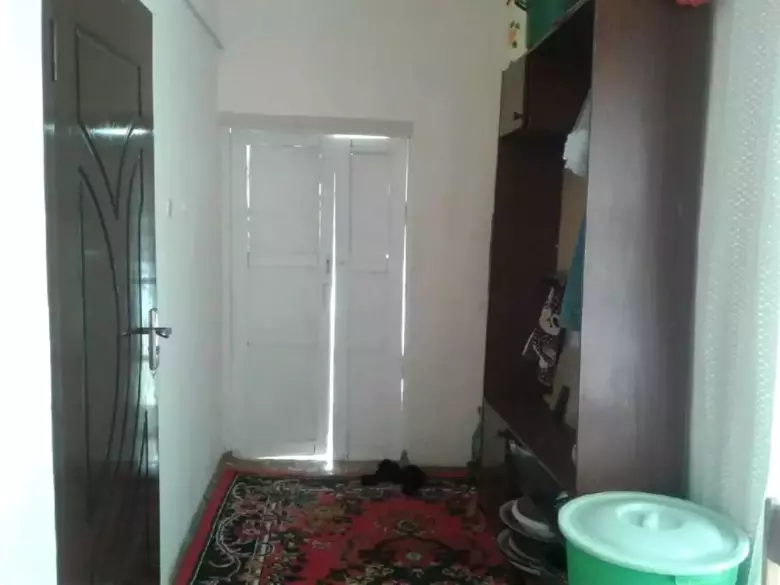 uchastka sotiladi srochna kelishamz brodarlar