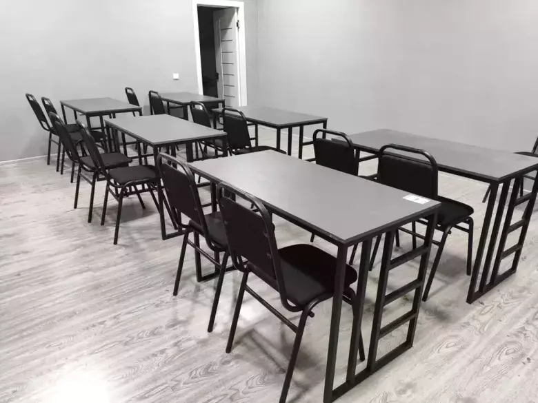 O‘quv xonasi uchun mebel to‘plami sotiladi