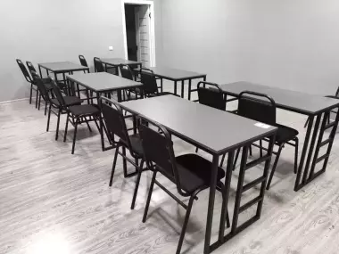 O‘quv xonasi uchun mebel to‘plami sotiladi