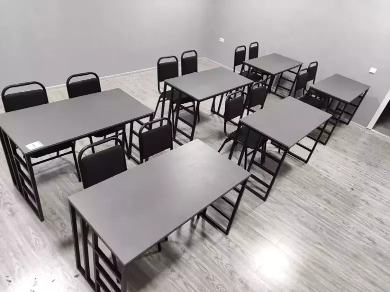 O‘quv xonasi uchun mebel to‘plami sotiladi