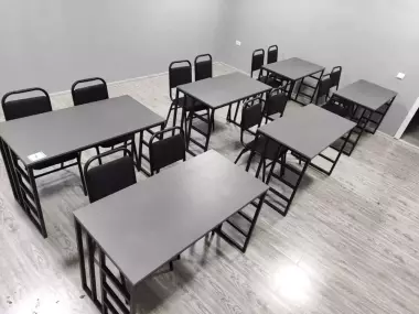 O‘quv xonasi uchun mebel to‘plami sotiladi