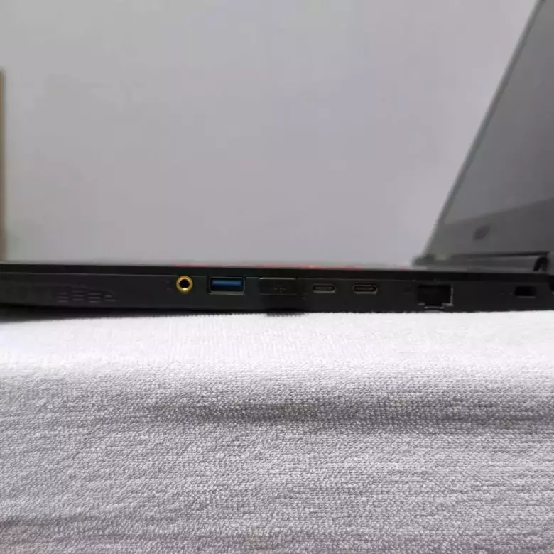 MSI GF65 Thin (10SDR)