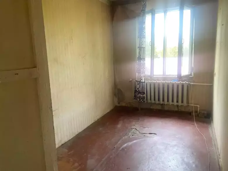 Метро Чиланзар 4/4/4 напротив цветочного