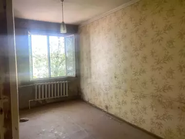 Метро Чиланзар 4/4/4 напротив цветочного